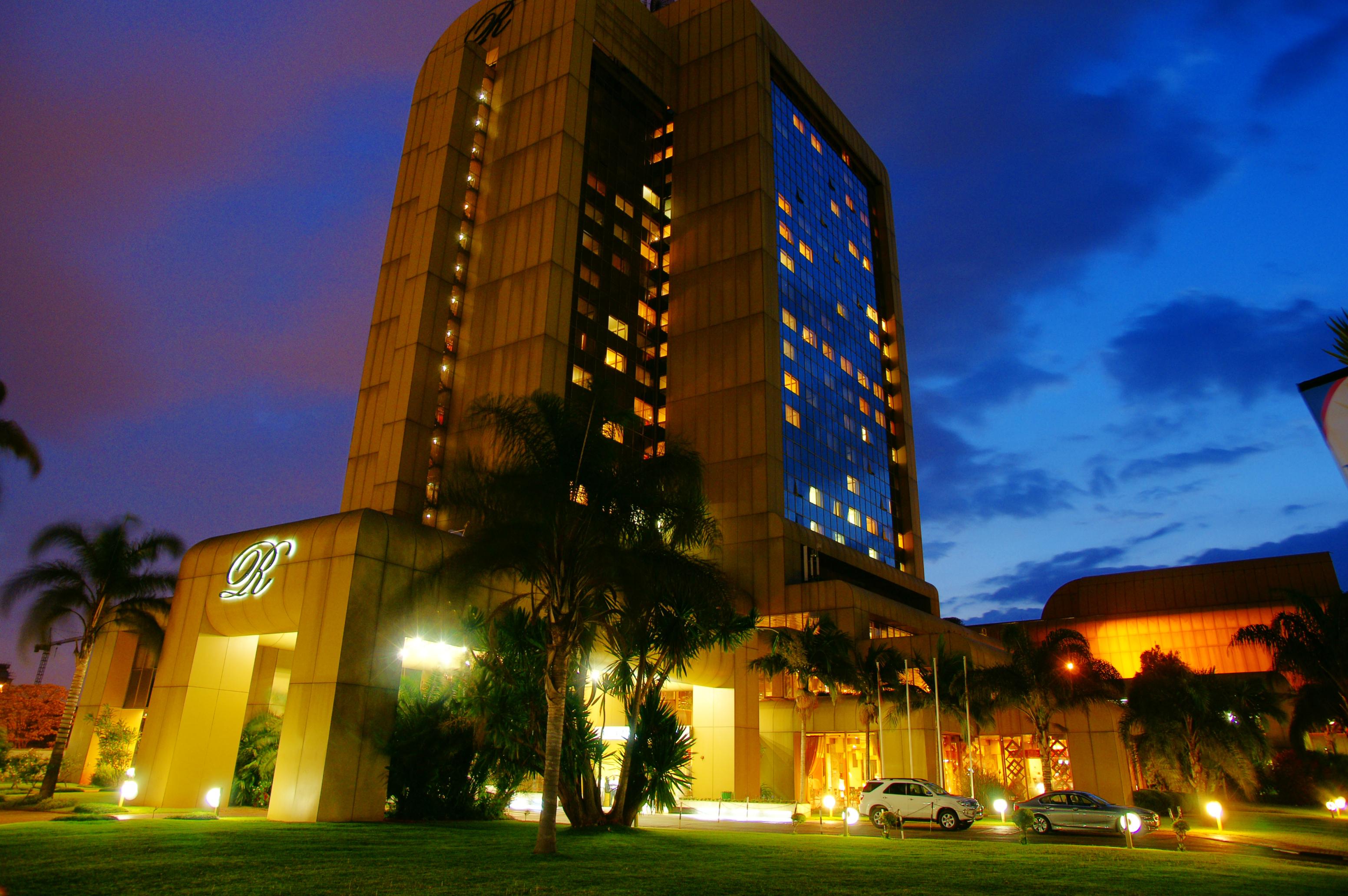 Rainbow Towers Hotel & Conference Centre Harare Exterior photo